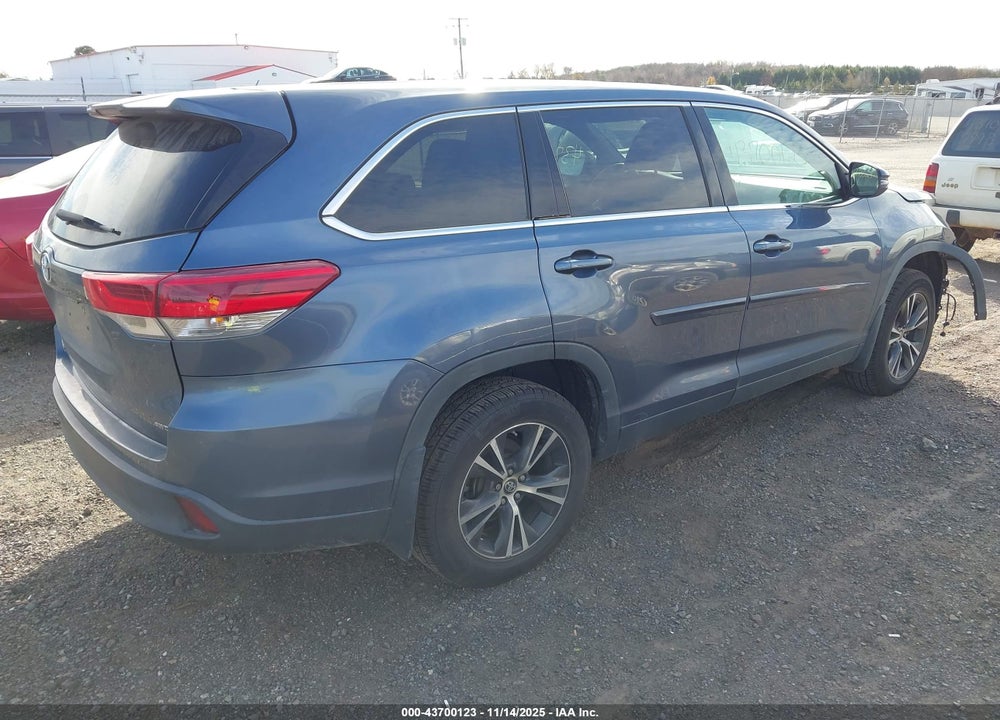 2019 TOYOTA HIGHLANDER LE VIN: 5TDBZRFH1KS740253
