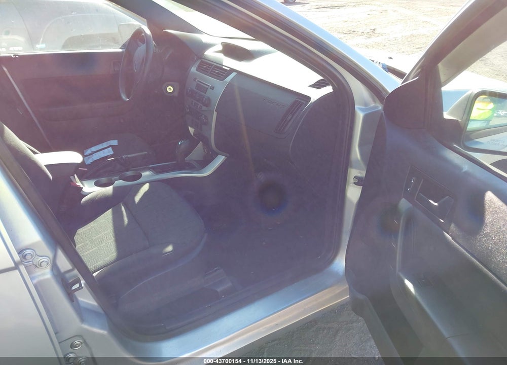 2011 FORD FOCUS SE VIN: 1FAHP3FN3BW204039