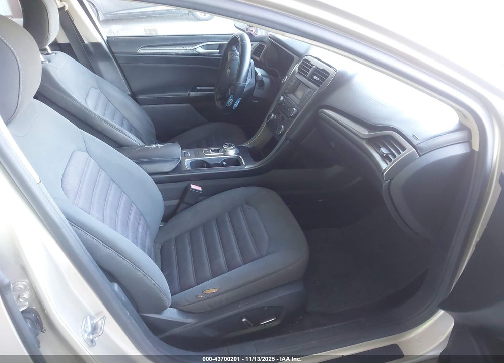 2017 FORD FUSION SE VIN: 3FA6P0H72HR151351