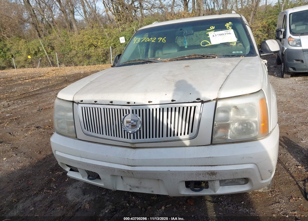 2002 CADILLAC ESCALADE EXT STANDARD VIN: 3GYEK63N82G251738