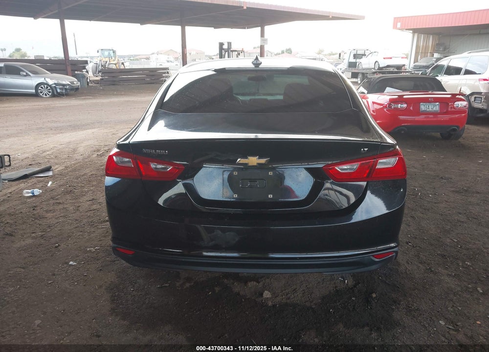 2018 CHEVROLET MALIBU LT VIN: 1G1ZD5ST7JF176311