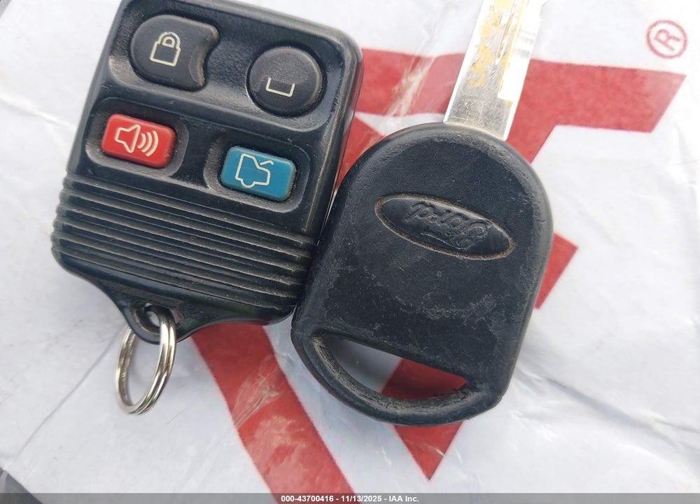 2011 FORD FOCUS VIN: 1FAHP3FN4BW112695