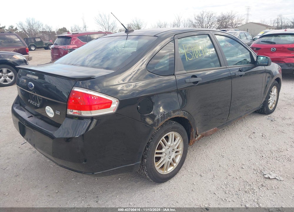 2011 FORD FOCUS VIN: 1FAHP3FN4BW112695