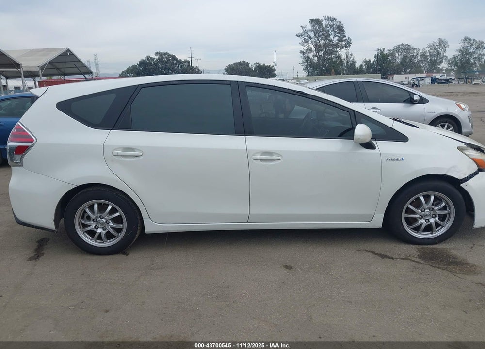 2015 TOYOTA PRIUS V THREE VIN: JTDZN3EU8FJ027472