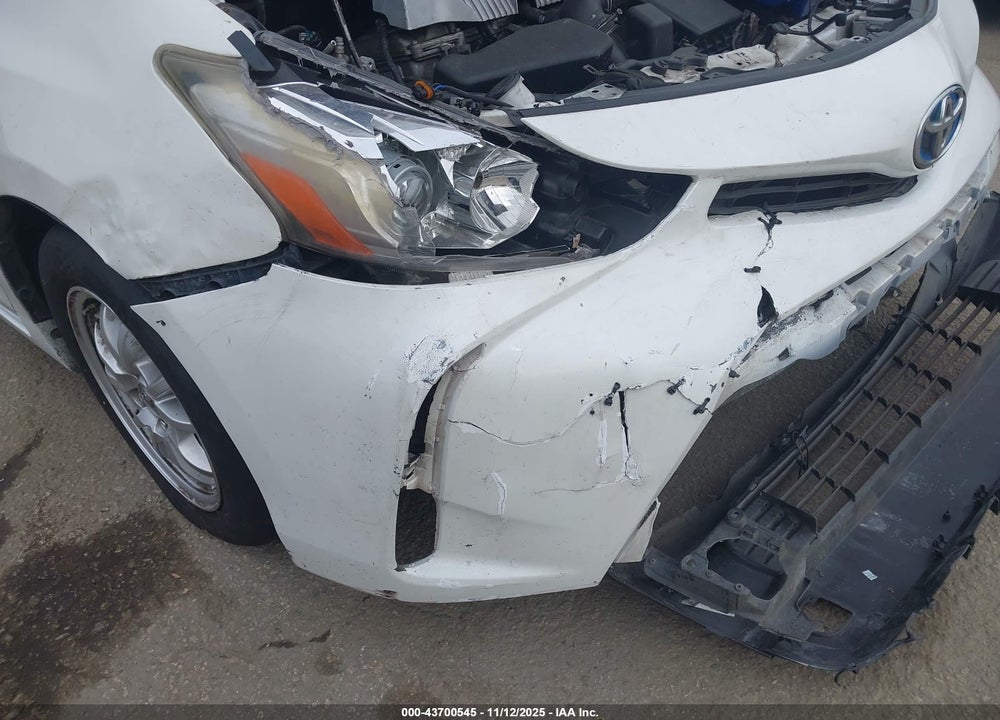 2015 TOYOTA PRIUS V THREE VIN: JTDZN3EU8FJ027472