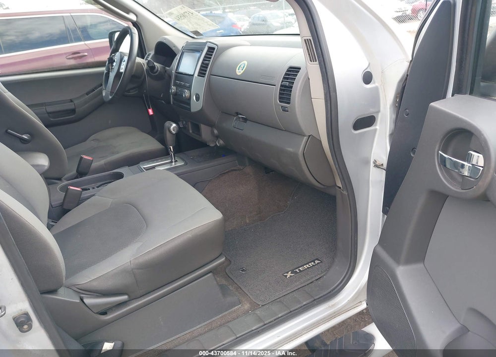 2010 NISSAN XTERRA S VIN: 5N1AN0NW3AC519185