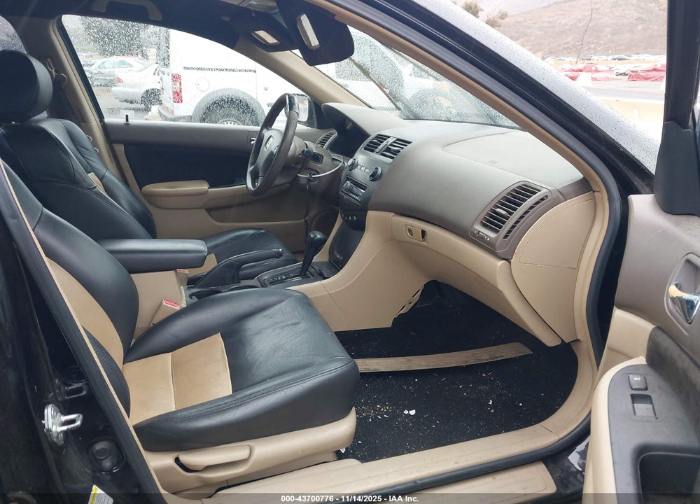 2005 HONDA ACCORD 2.4 LX VIN: 1HGCM56475A139036