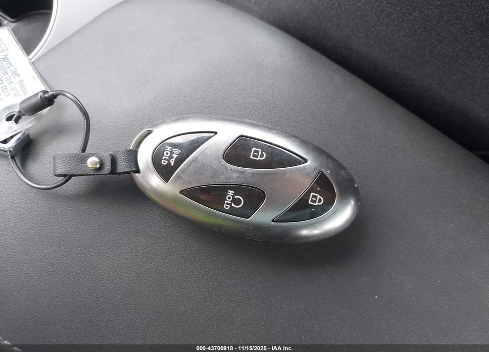 2025 HYUNDAI SONATA VIN: KMHL64JA0SA479958