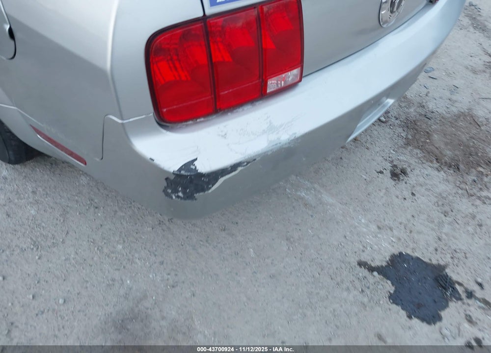 2005 FORD MUSTANG V6 DELUXE/V6 PREMIUM VIN: 1ZVFT80N655144803