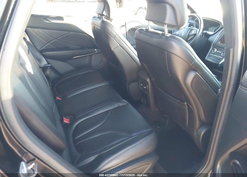 2017 LINCOLN MKC PREMIERE VIN: 5LMCJ1D91HUL27268