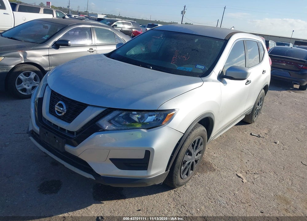 2017 NISSAN ROGUE S VIN: KNMAT2MV2HP516439