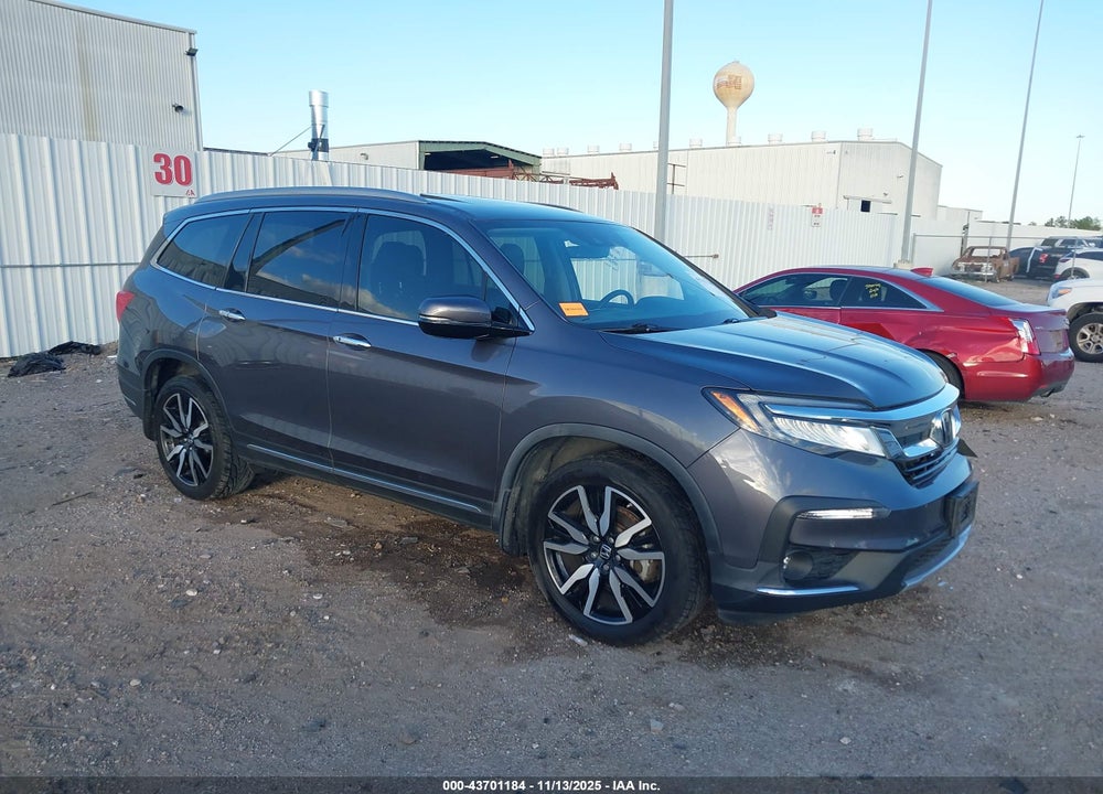 2022 HONDA PILOT 2WD TOURING 7 PASSENGER VIN: 5FNYF5H6XNB022426