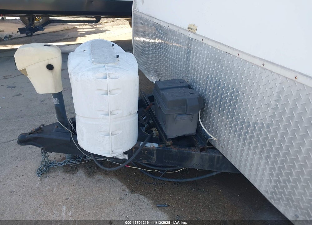2010 COACHMEN FREEDOM VIN: 5ZT2FEUB8AA001956