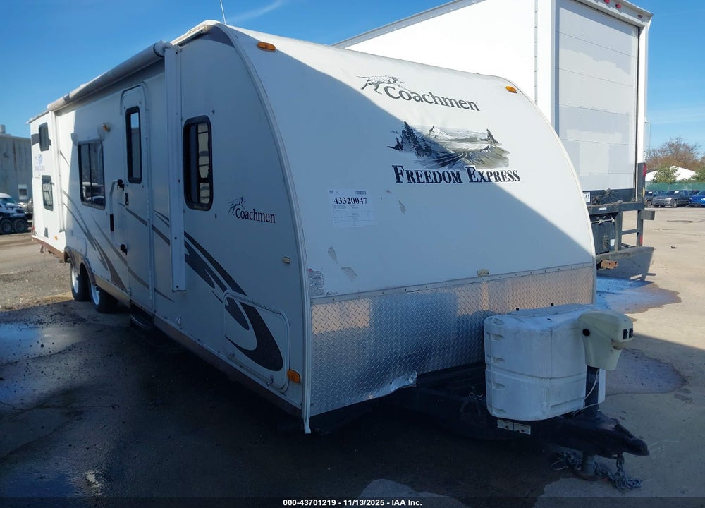 2010 COACHMEN FREEDOM VIN: 5ZT2FEUB8AA001956