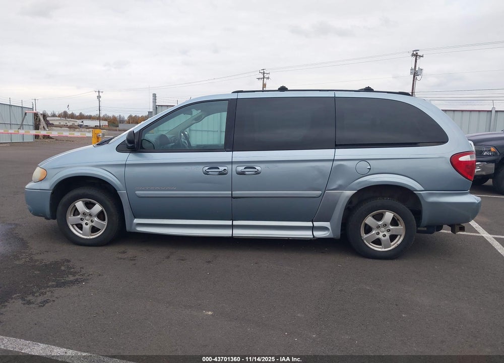 2005 DODGE GRAND CARAVAN SXT VIN: 2D4GP44LX5R534192