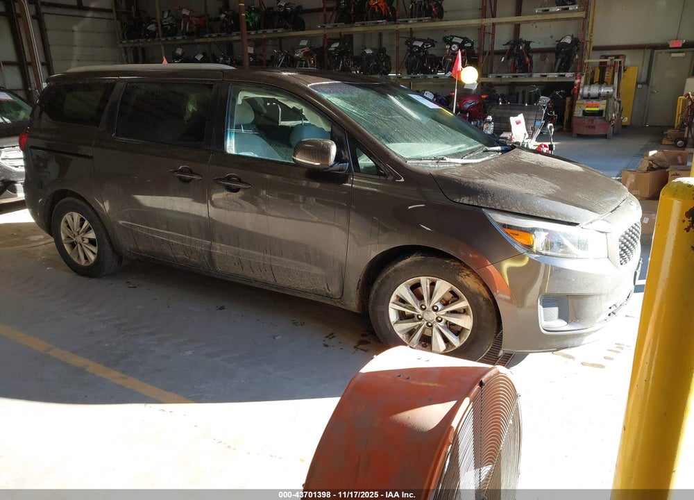 2015 KIA SEDONA LX VIN: KNDMB5C13F6055674