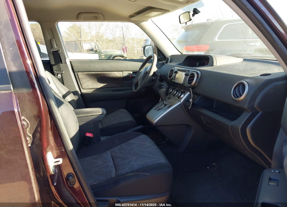2014 SCION XB VIN: JTLZE4FEXEJ063793