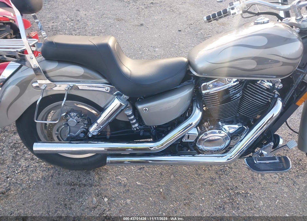 2002 HONDA VT1100 C2 VIN: 1HFSC43072A204624
