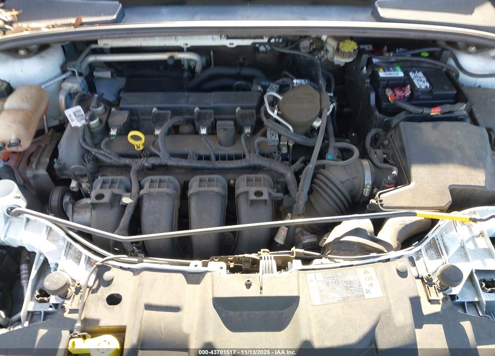 2015 FORD FOCUS SE VIN: 1FADP3K21FL350649