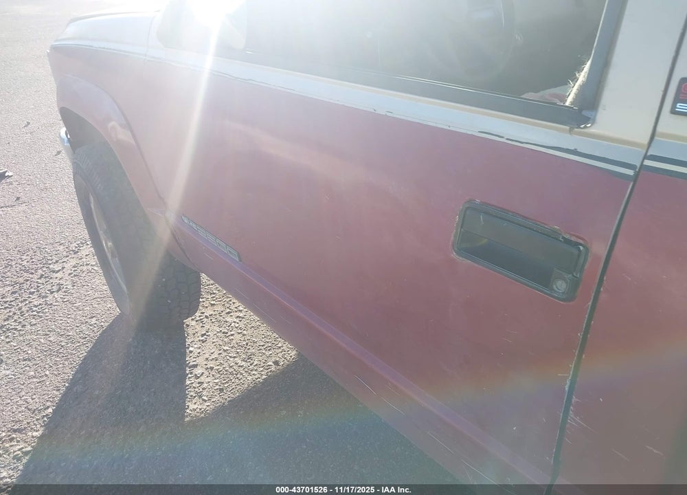 1991 GMC SIERRA K2500 VIN: 1GTGK24N2ME511003