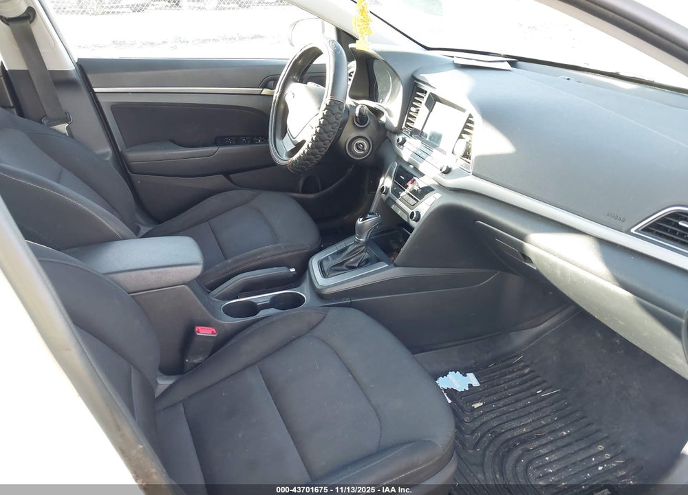 2018 HYUNDAI ELANTRA SEL VIN: 5NPD84LF9JH268891