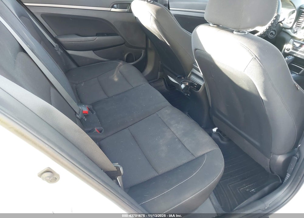 2018 HYUNDAI ELANTRA SEL VIN: 5NPD84LF9JH268891