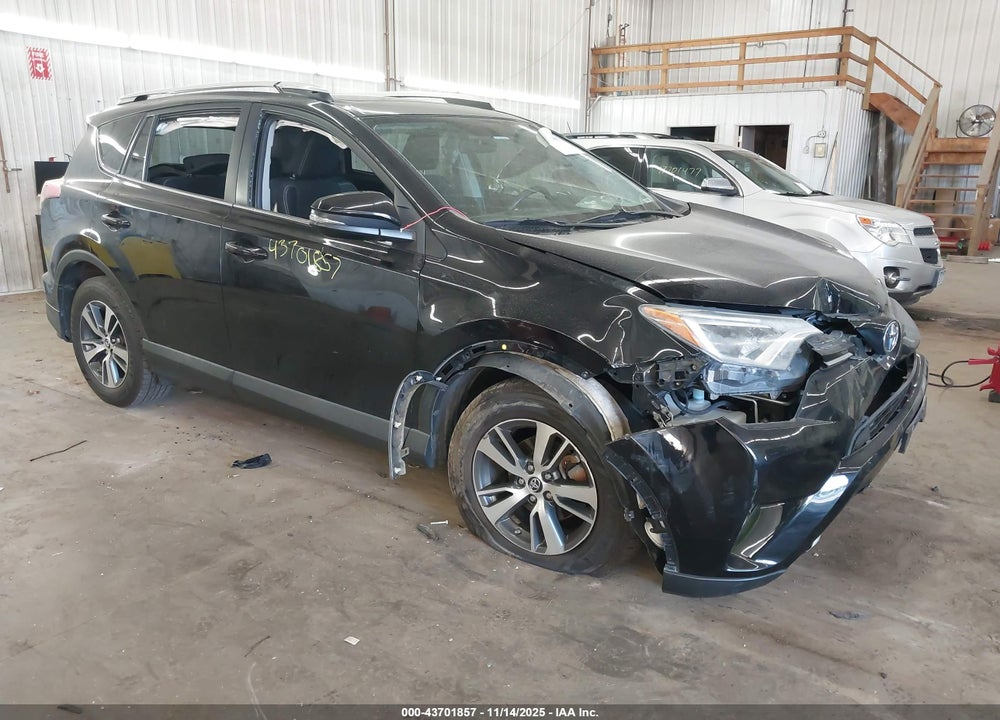 2016 TOYOTA RAV4 XLE VIN: 2T3RFREV0GW484000