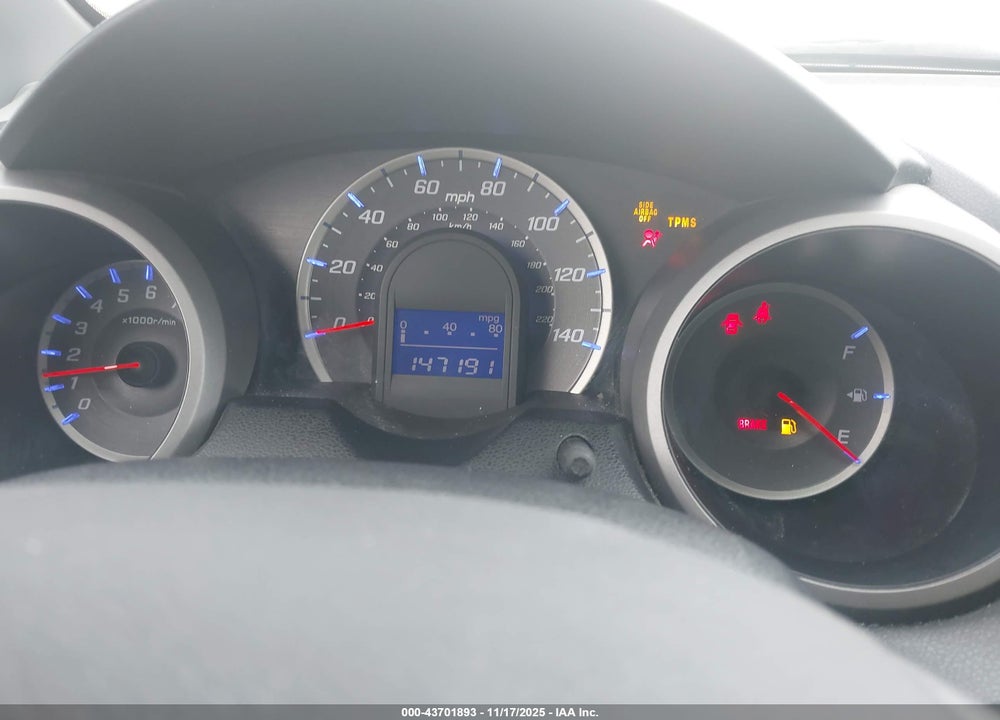 2011 HONDA FIT VIN: JHMGE8G30BS012735