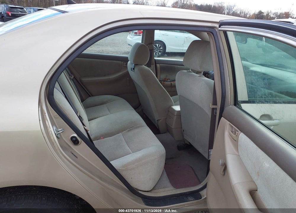 2005 TOYOTA COROLLA CE VIN: 2T1BR32E15C452755