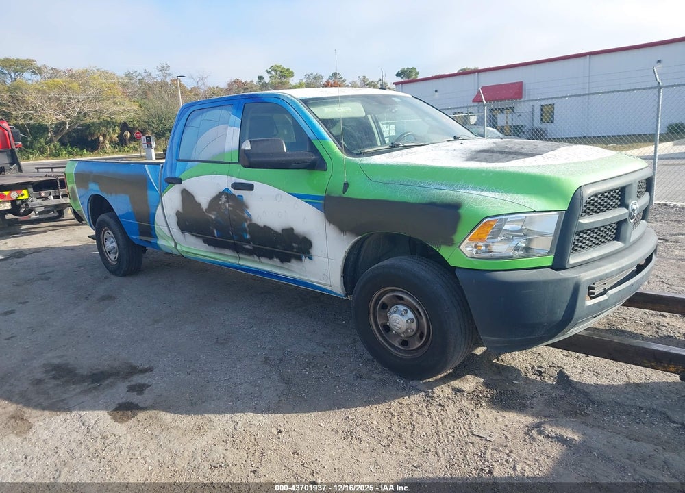 2018 RAM 2500 TRADESMAN 4X2 8' BOX VIN: 3C6TR4HT5JG188396