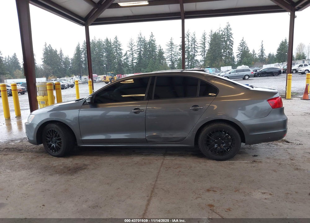 2012 VOLKSWAGEN JETTA 2.5L SE VIN: 3VWDP7AJ4CM320983