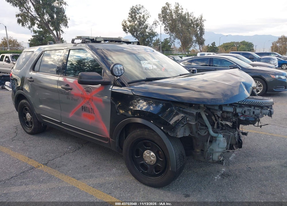 2015 FORD UTILITY POLICE INTERCEPTOR VIN: 1FM5K8AR8FGB41356