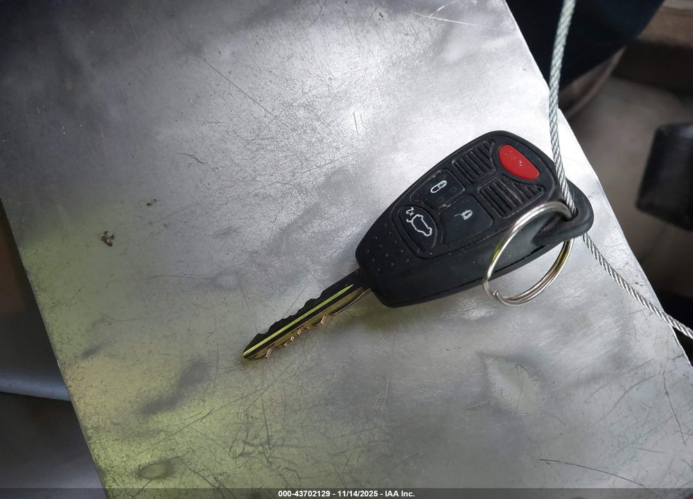 2005 CHRYSLER 300C VIN: 2C3JA63H75H667693