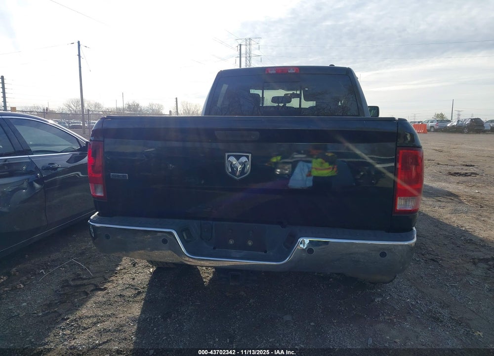 2011 RAM 1500 SLT VIN: 1D7RB1GT9BS555050