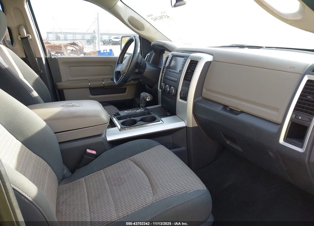 2011 RAM 1500 SLT VIN: 1D7RB1GT9BS555050