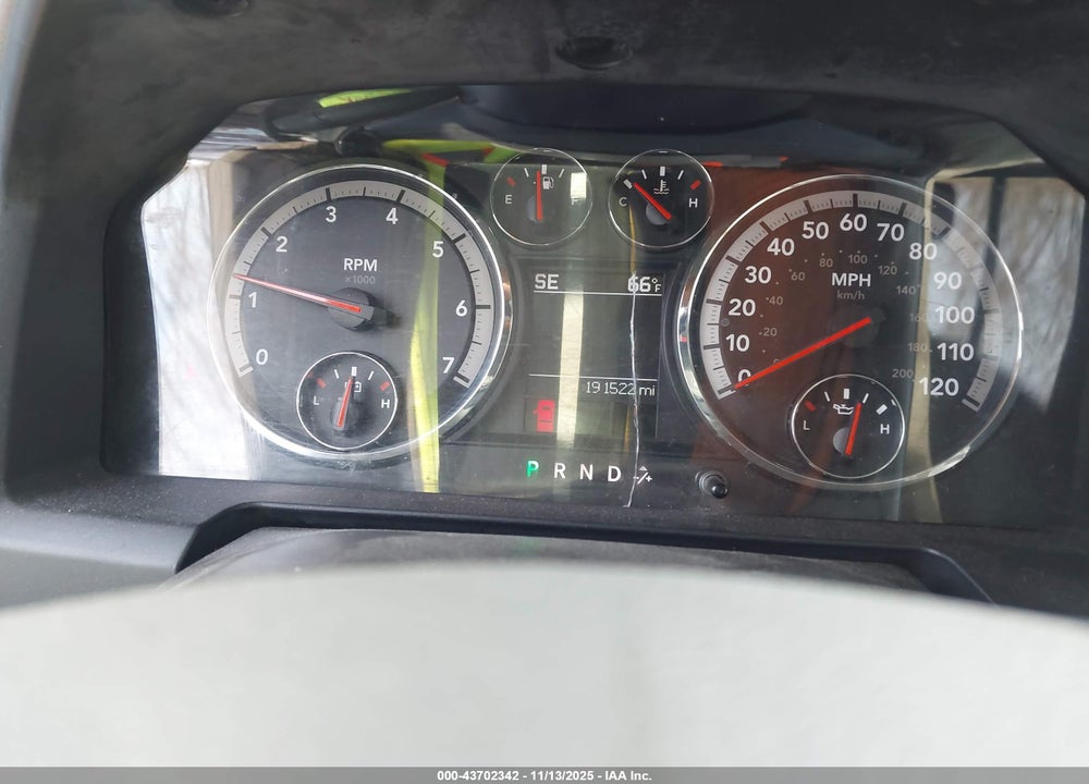 2011 RAM 1500 SLT VIN: 1D7RB1GT9BS555050