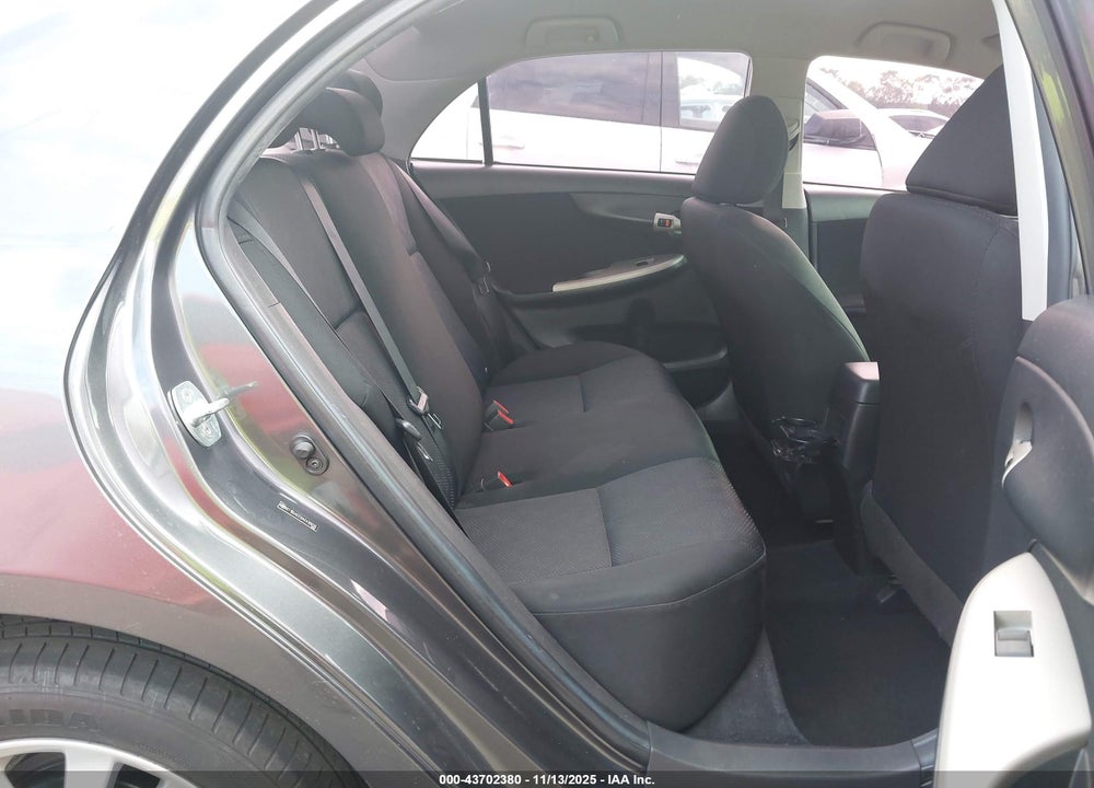 2010 TOYOTA COROLLA S VIN: 2T1BU4EE9AC439035