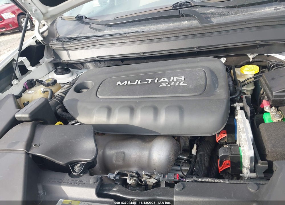 2015 JEEP CHEROKEE VIN: 1C4PJMCB6FW546033