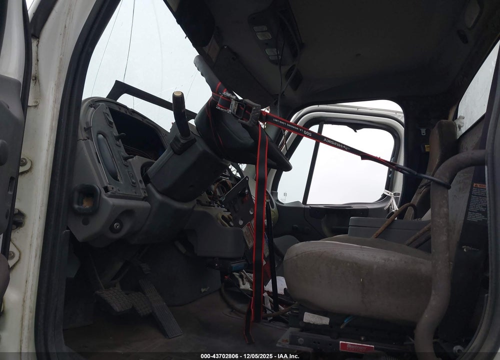 2015 FREIGHTLINER 108SD VIN: 1FVHG5CY5FHGL3639