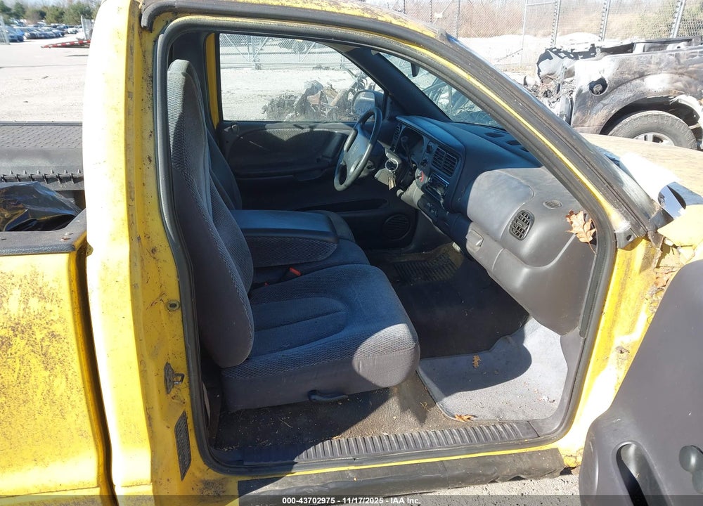1999 DODGE DAKOTA SLT/SPORT VIN: 1B7FL26X7XS134634