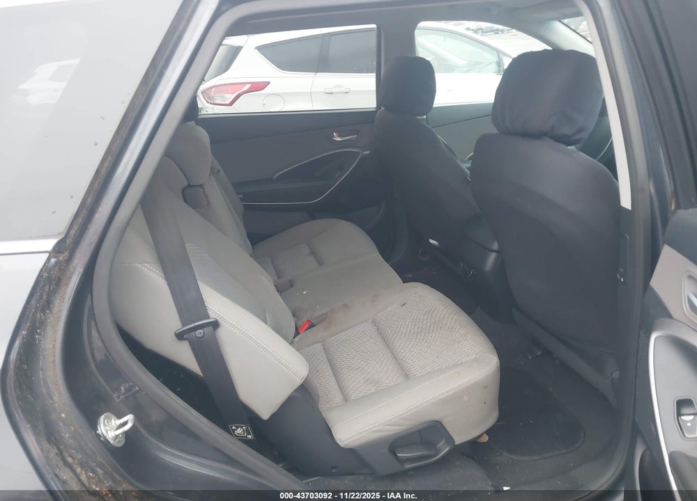 2017 HYUNDAI SANTA FE SE VIN: KM8SM4HFXHU222588