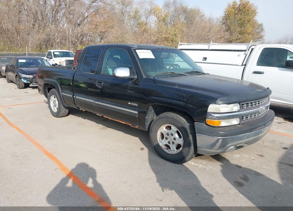 2002 CHEVROLET SILVERADO 1500 LS VIN: 2GCEC19T921269542