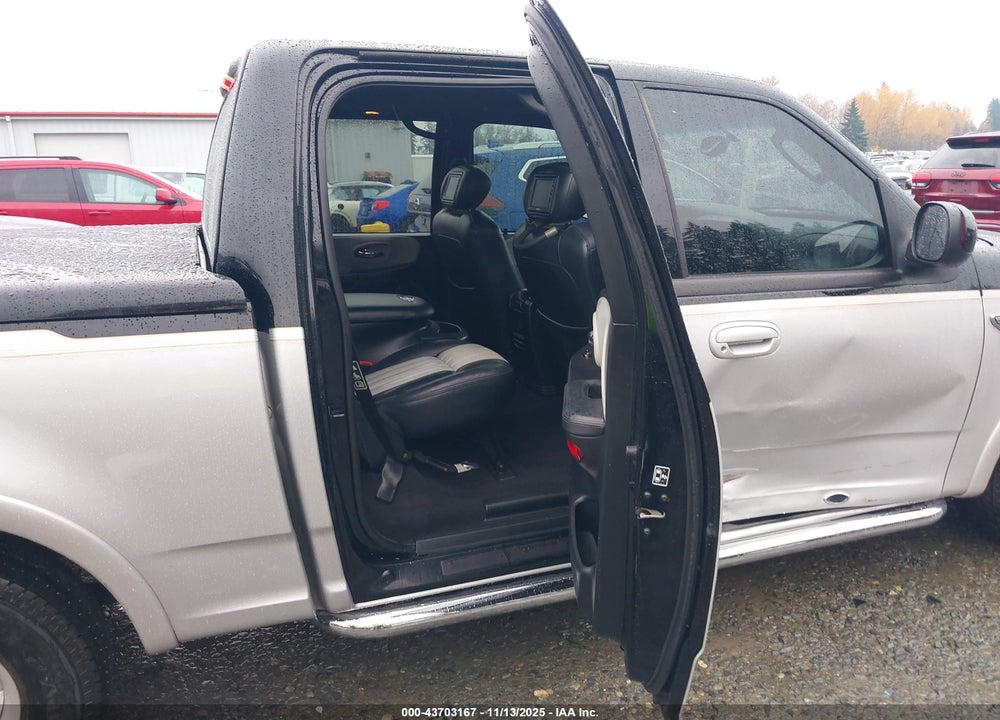 2003 FORD F-150 LARIAT VIN: 1FTRW07323KC70569