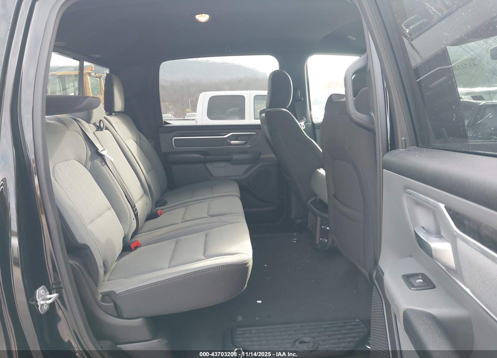 2023 RAM 1500 BIG HORN 4X4 5'7 BOX VIN: 1C6RRFFG6PN584378