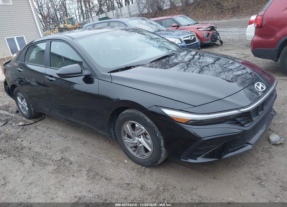 2024 HYUNDAI ELANTRA SE VIN: KMHLL4DG2RU808953