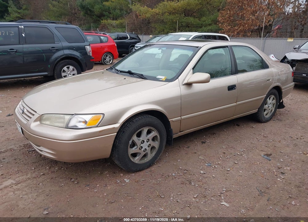 1999 TOYOTA CAMRY LE/XLE VIN: 4T1BF28K0XU929838