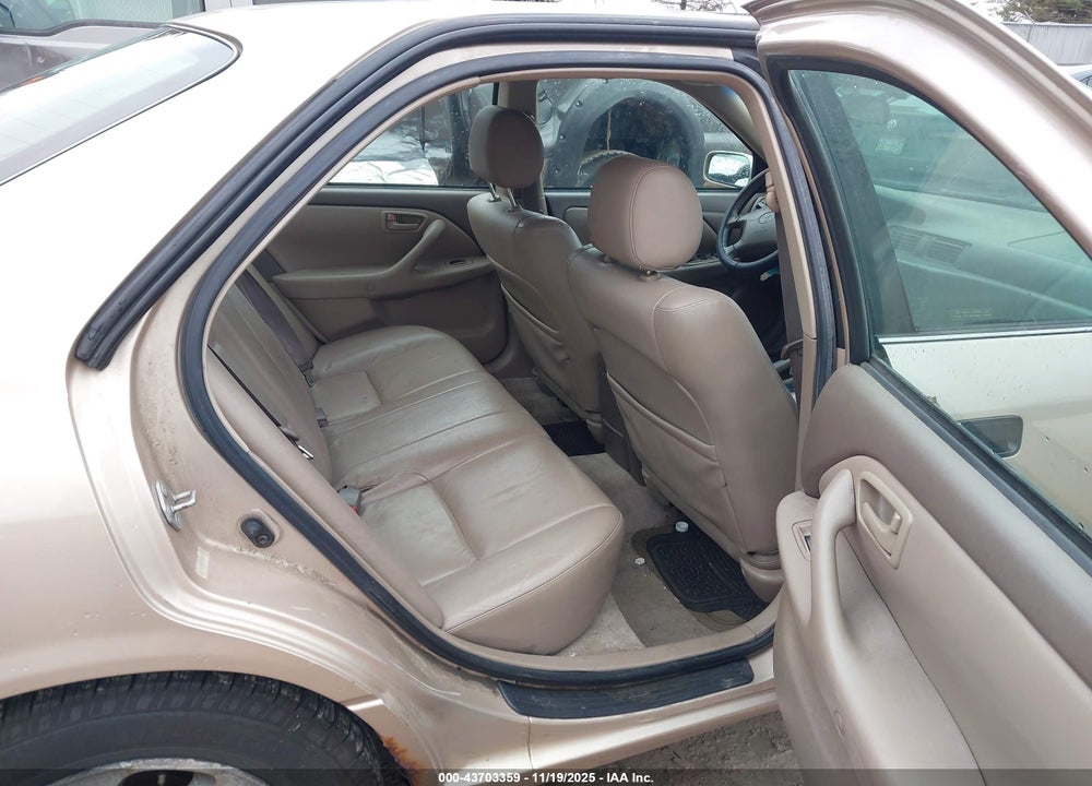 1999 TOYOTA CAMRY LE/XLE VIN: 4T1BF28K0XU929838