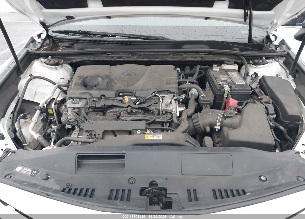 2018 TOYOTA CAMRY SE VIN: 4T1B11HK5JU527927
