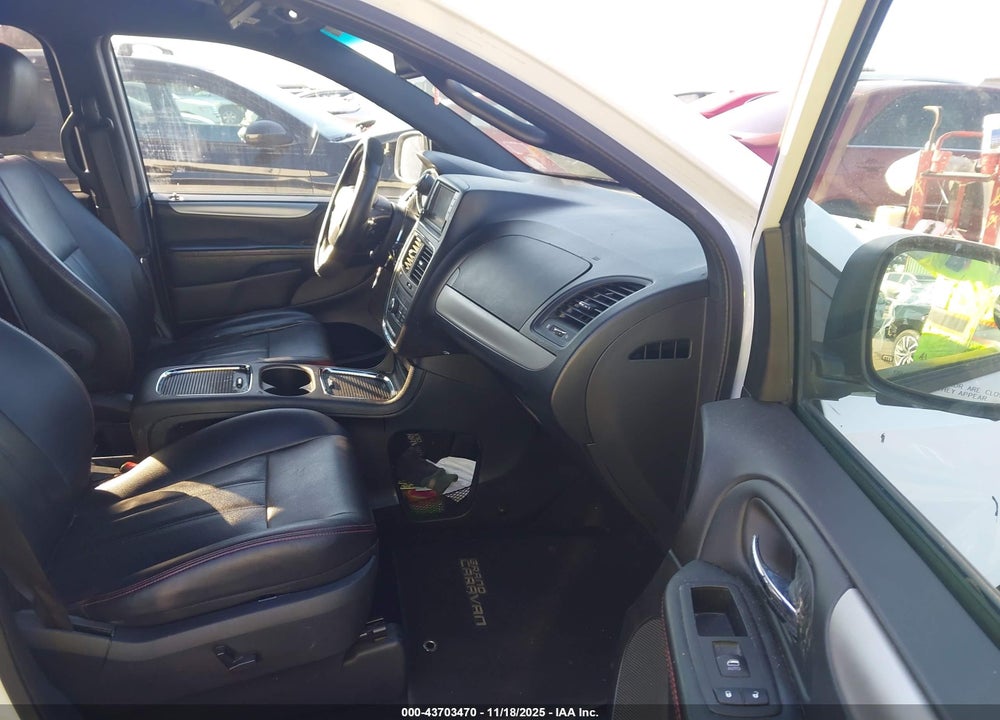 2017 DODGE GRAND CARAVAN GT VIN: 2C4RDGEG5HR786874