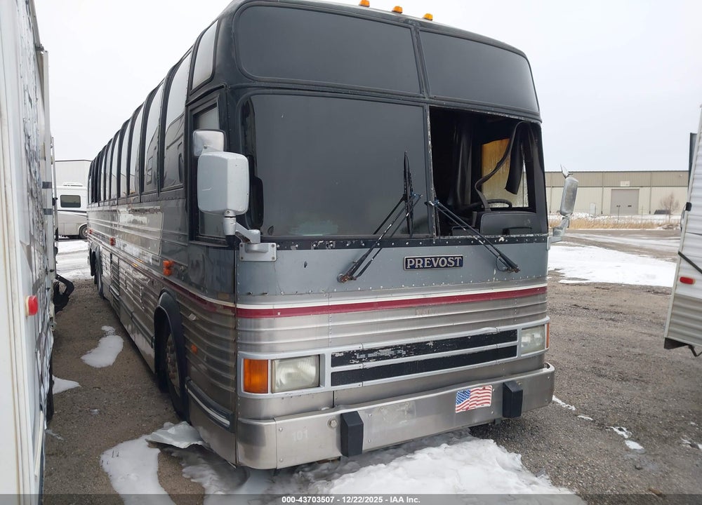 1996 PREVOST BUS VIN: 2PCL33407T1025681